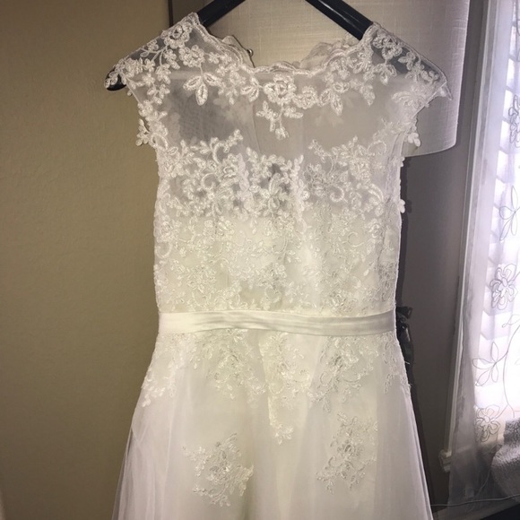 White Short Dress - Picture 2 of 4